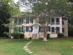 Building Photo - 329 Cloverdale Rd