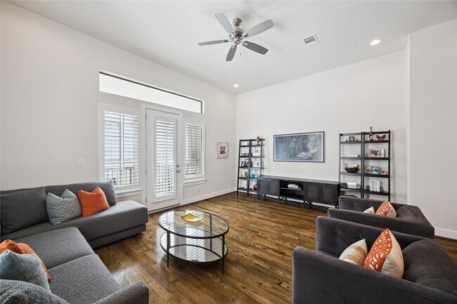 Building Photo - 4721 Banning Dr