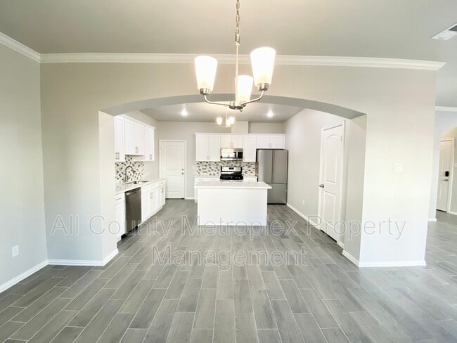 Building Photo - 4723 Amal Saleh Dr