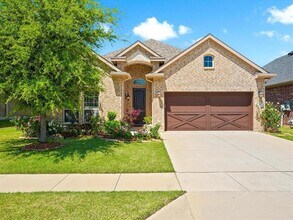 Building Photo - 1315 Savona Ln