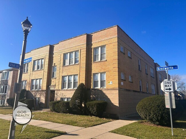 Foto del edificio - 2102 Kenilworth Ave