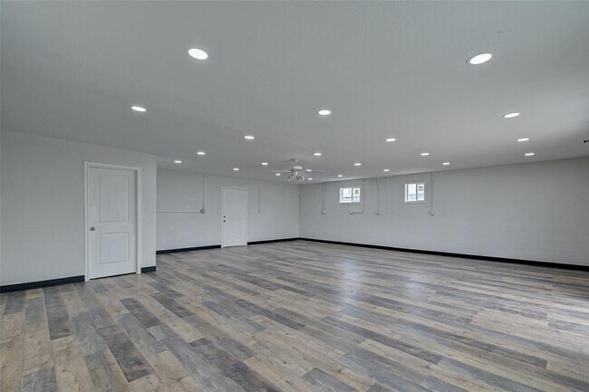 Building Photo - 6507 Laura Koppe Rd