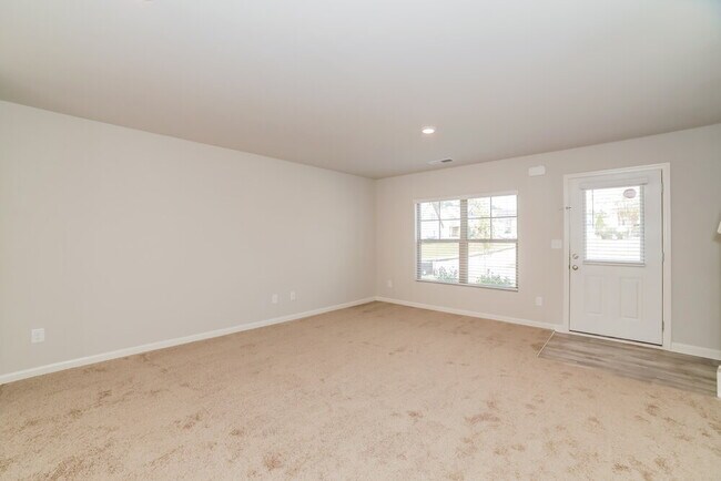 Foto del edificio - 1021 Summer Cypress Dr