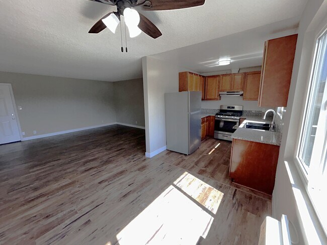 Foto del edificio - 8334 Willis Ave