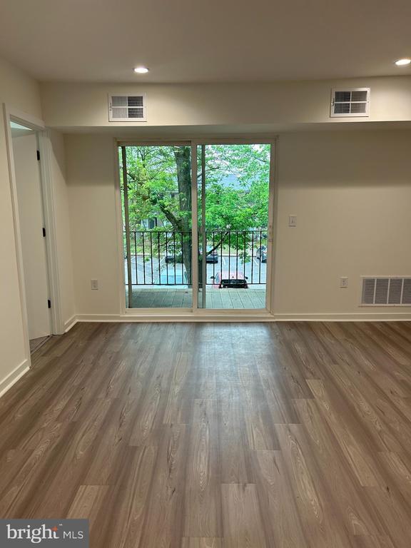 Foto del edificio - 1294 Cooper St