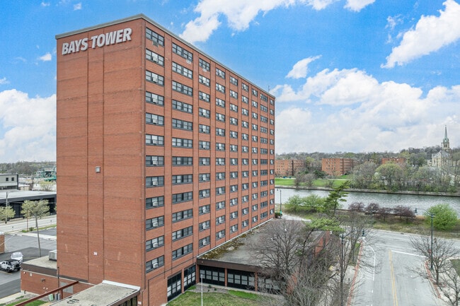 Imagen alternativa - 311 N Ottawa St