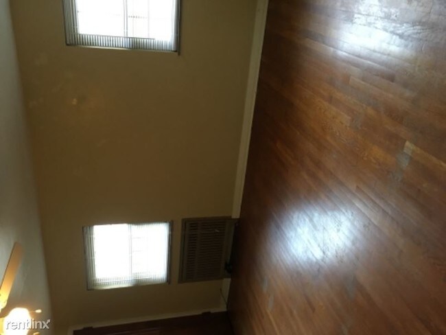 Foto del edificio - 3 br, 1.5 bath Townhome - 145 Cedar Blvd