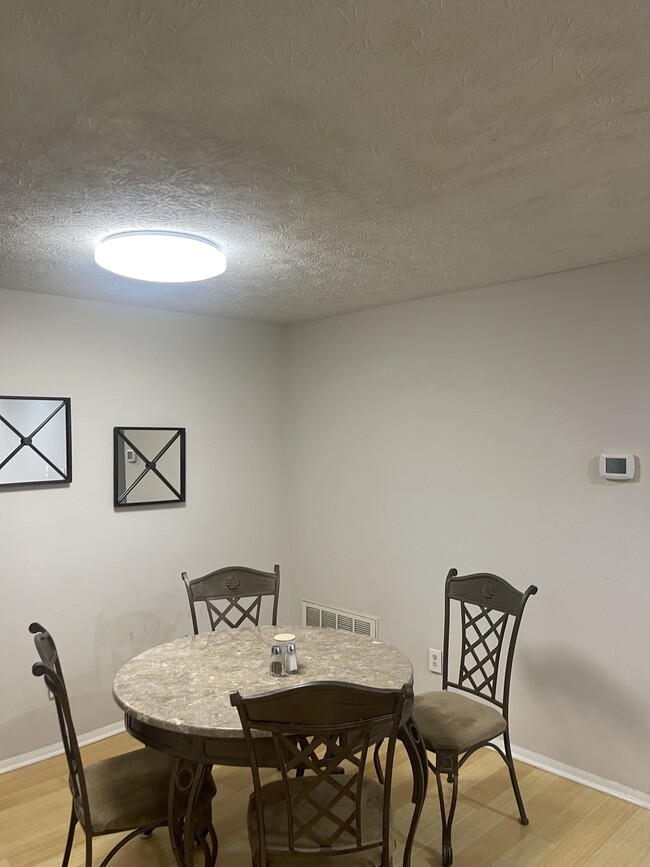 Dinning Room - 816 Wynnes Ridge Cir SE