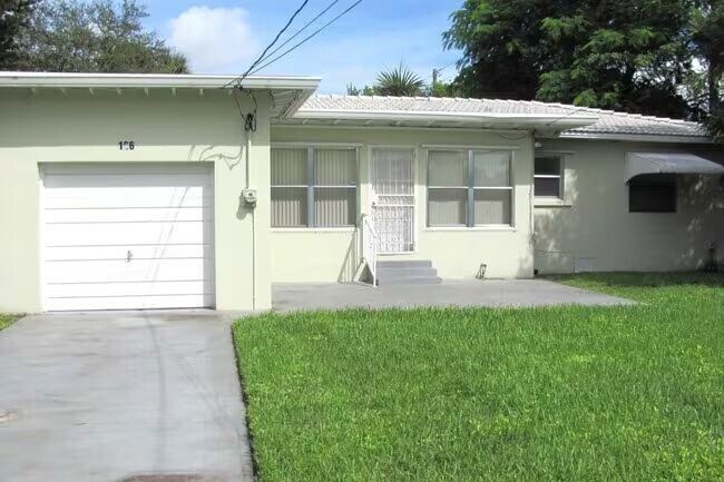 Building Photo - Miami Blessed Home