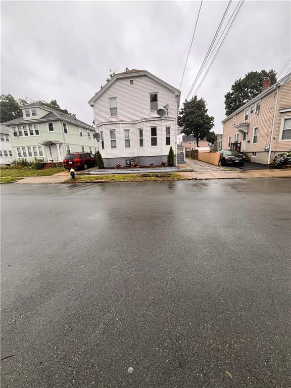 Building Photo - 17 Rounds Ave