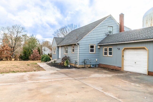 Foto del edificio - 104 Geissinger Ave