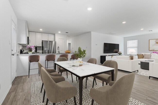 Foto del edificio - 5155 Fowler Cres
