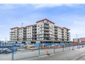 Building Photo - 20061 Fraser Hwy