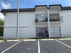 Building Photo - 7220 SW 94th Pl