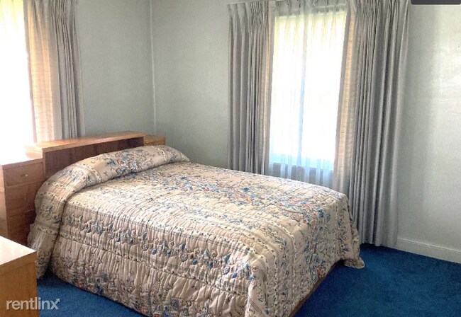 Foto del edificio - 3 br, 1 bath House - 690 W 500 North