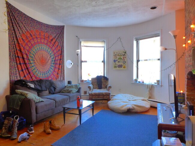 Foto del edificio - 624 Columbus Ave