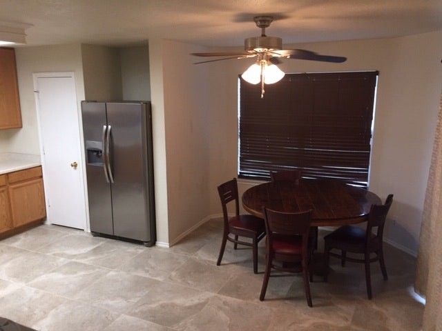 Foto del edificio - 7807 Hedrick Farm