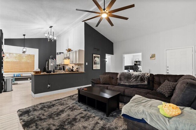 Foto del edificio - 23131 Whittaker Way