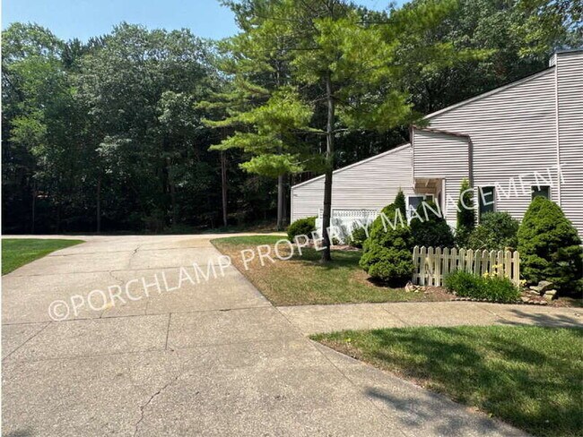 Foto del edificio - 17460 Dunewood Ct