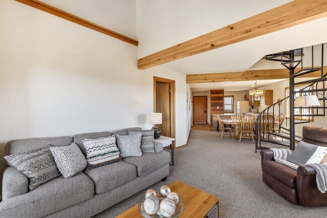 Building Photo - Long Term Rental- Snowscape Condos #50