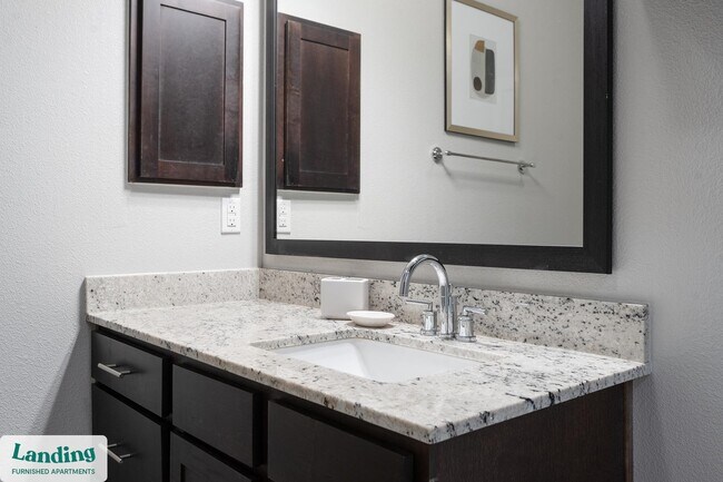 Foto del edificio - 4300 Cromwell Dr