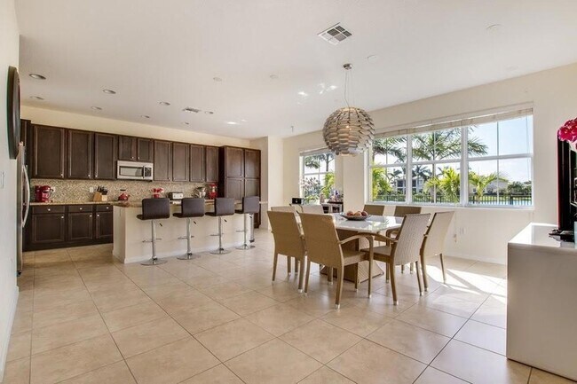 Foto del edificio - 9576 Phipps Lane