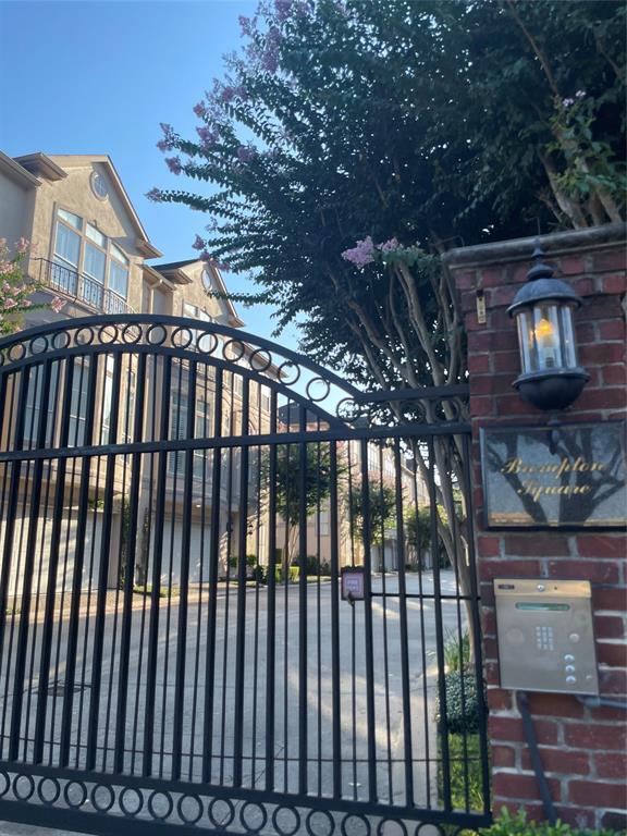 Foto del edificio - 2907 Brompton Square Dr