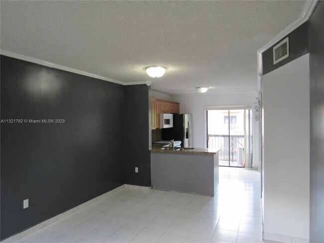 Building Photo - 5490 W 21st Ct
