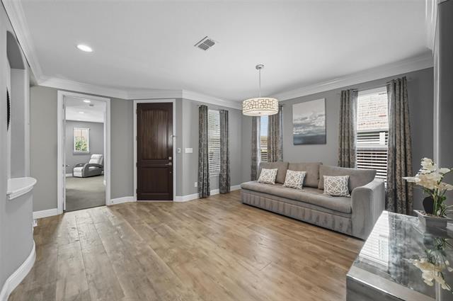 Foto del edificio - 2413 Barton Creek Blvd