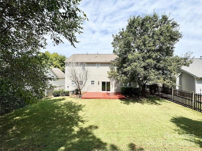 Foto del edificio - 9413 Thatcher Hall Ct