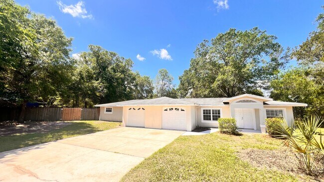 Building Photo - GREAT 4 bedroom 2 bath POOL HOME in Orange...
