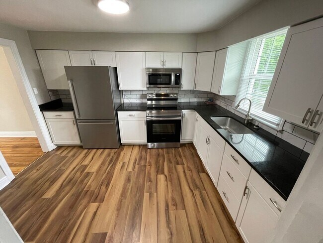 Foto del edificio - 342 Frankfort Road Duplex