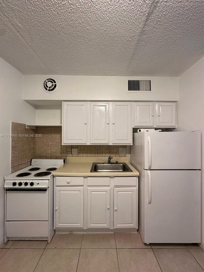 Foto del edificio - 101 NW 29th Ave