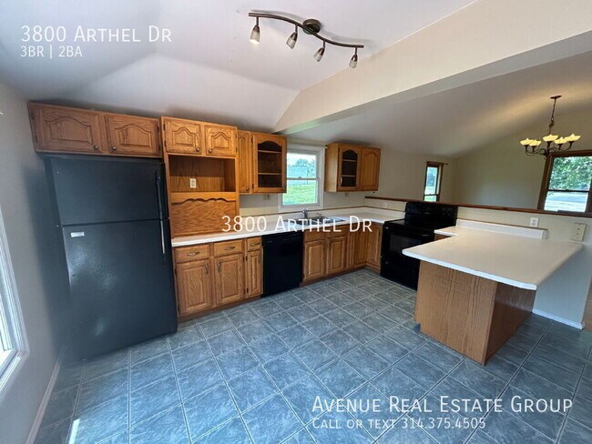 Foto del edificio - 3800 Arthel Dr