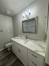 Building Photo - 418 Garland Dr