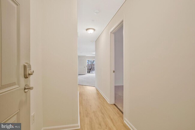 Building Photo - 2900 Shipmaster Way