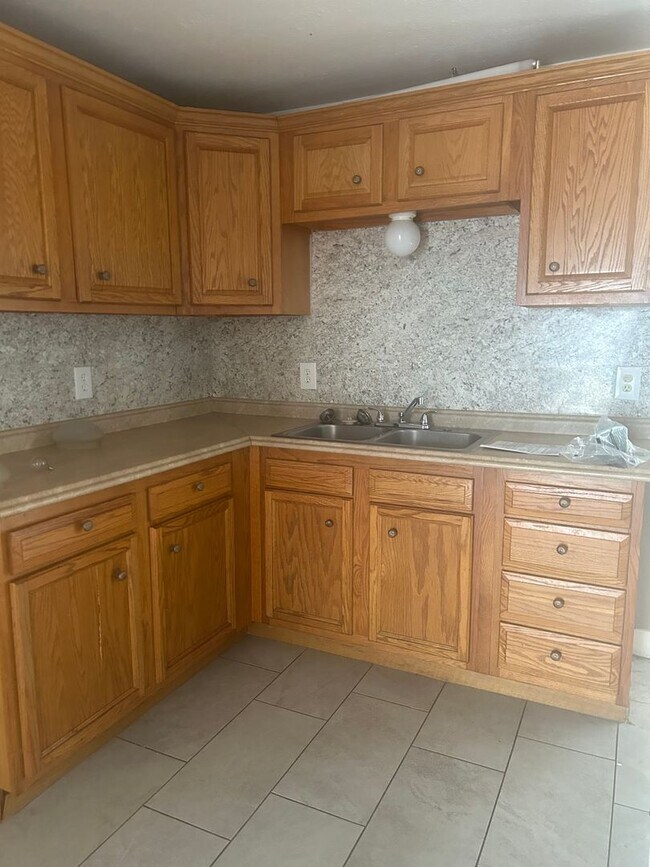 Foto del edificio - 1009 W 47th St