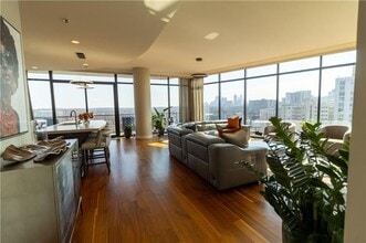 Building Photo - 2233 Peachtree Rd