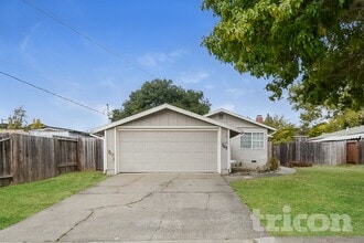 Building Photo - 362 Rio Del Mar