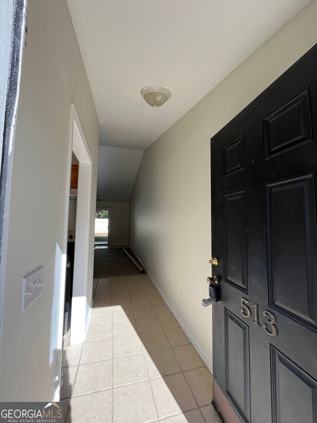 Foto del edificio - 513 E Lawnwood Ave