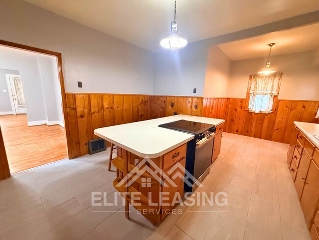 Foto del edificio - 528 NE Ohio Ave