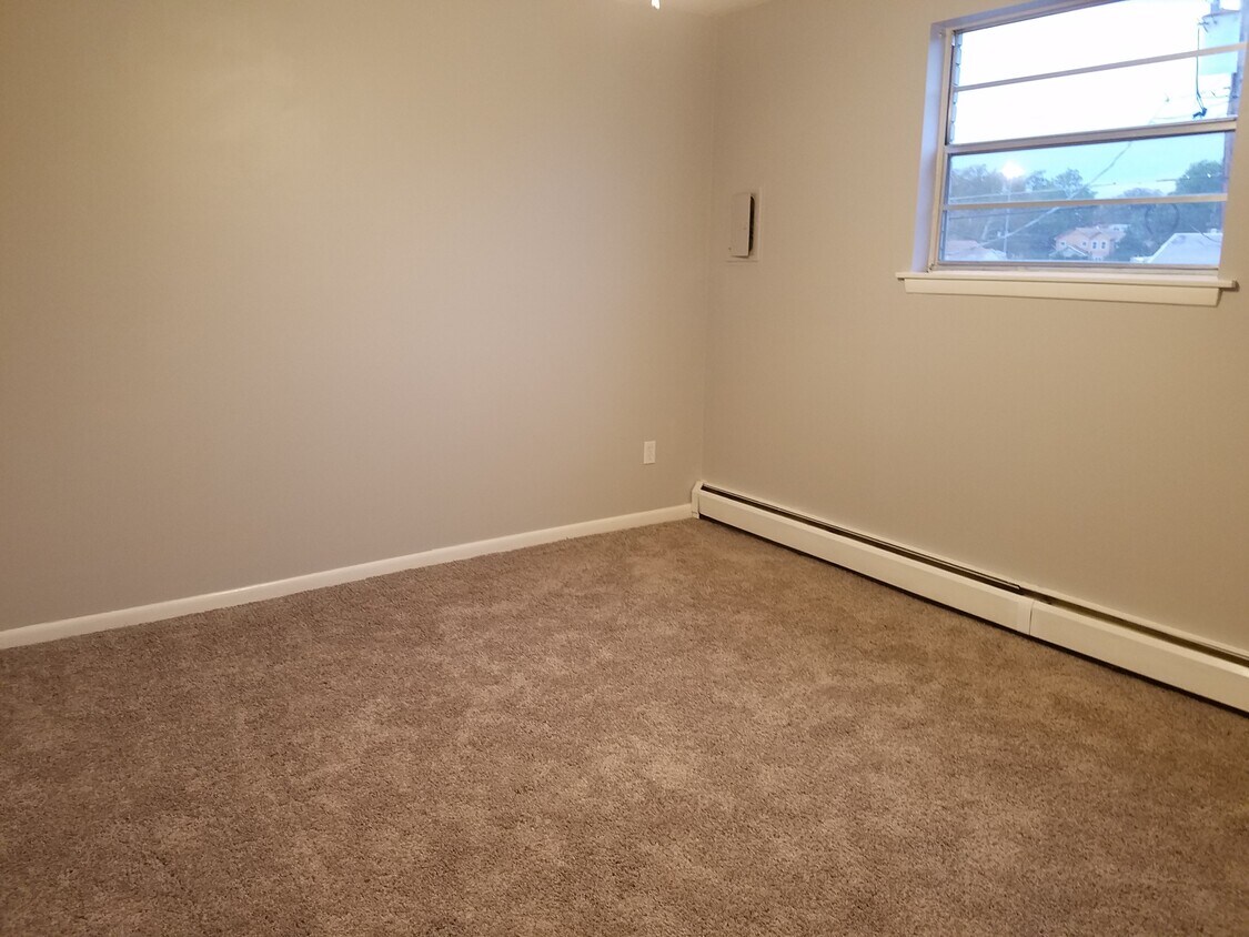 Foto principal - 50 E Front St