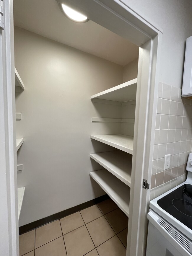 Pantry - 409 University Ave SE