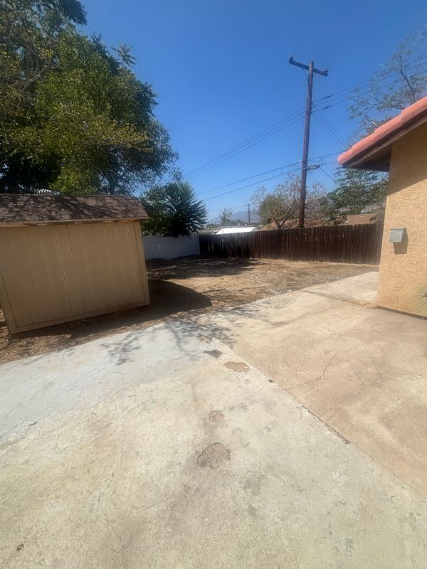 Building Photo - 7556 Villa Ave