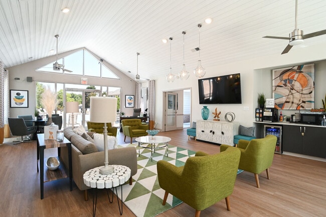 Leasing Office - University Townhomes at Charlotte