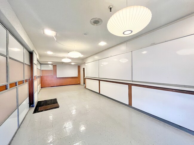 Foto del edificio - 8132 Baldwin St