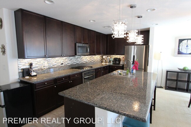 Building Photo - 3 br, 3 bath House - 10726 Wrigley Field Ave.