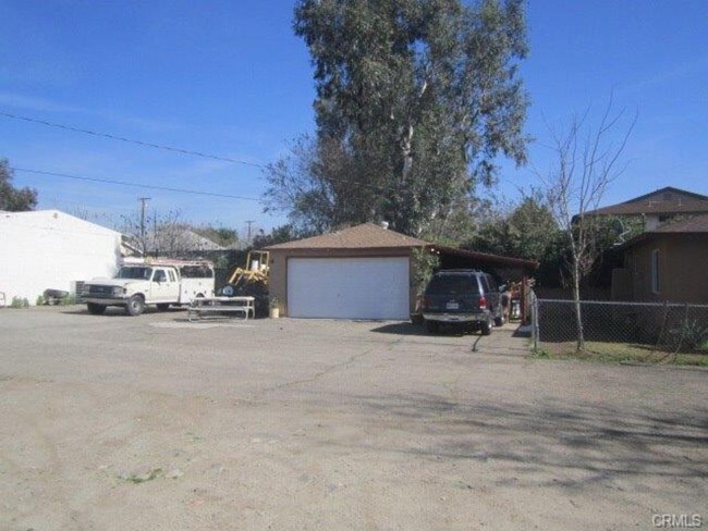 Building Photo - 442 E Arrow Hwy