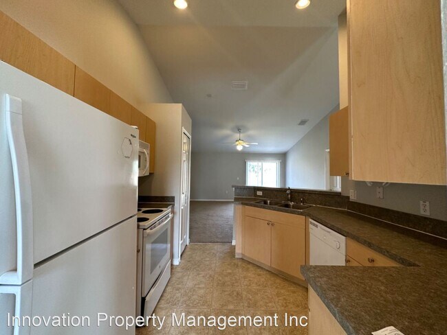 Building Photo - 3 br, 2 bath House - 721 Robin Court
