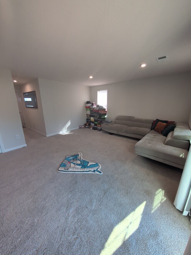 Foto del edificio - 4138 Riverside Dr